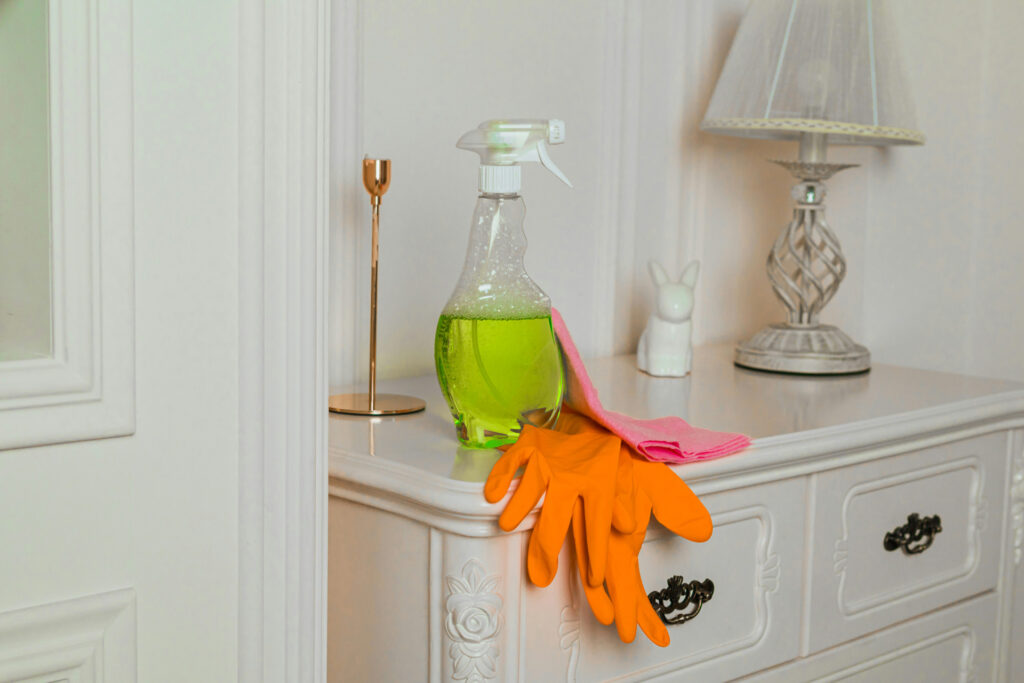 Quick Tips for Keeping Your Home or Office Clean